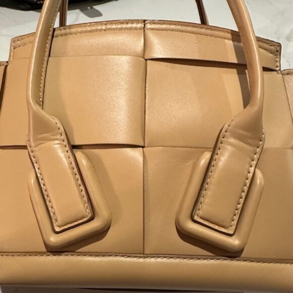 Bottega Veneta Intrecciato Mini Arco Calfskin Leather Tote Almond - Picture 15 of 16